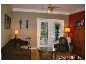 435 APPELDOORN CIR
