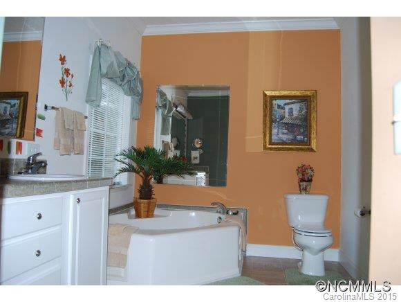 2524 Riceville Road - Photo 12