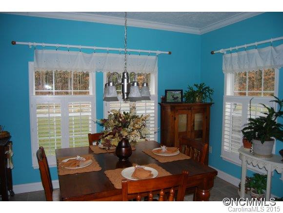 2524 Riceville Road - Photo 3