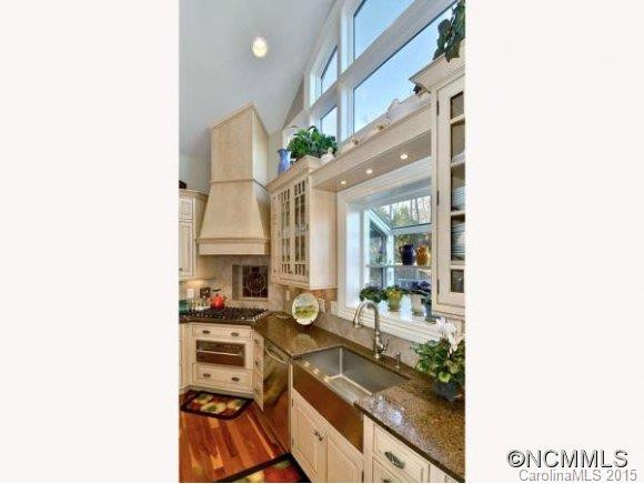 703 OVERLOOK DRIVE - Photo 9