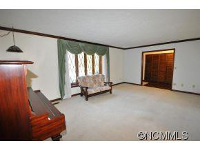 9 Teaneck Trail - Photo 4