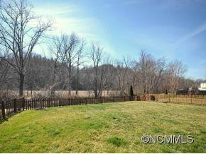 263 MEADOW PATHWAY DRIVE - Photo 14