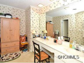 704 CROWFIELDS LANE - Photo 10