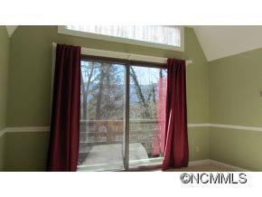 107 Walker Street - Photo 10