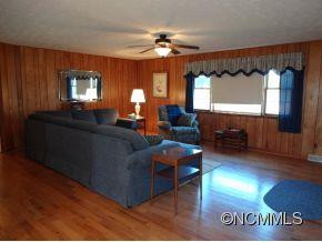 5 PLEASANT VIEW DRIVE - Photo 4