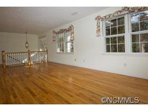 1100 GLENHEATH DRIVE - Photo 3