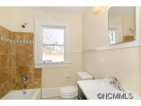 711 Reed Street - Photo 10