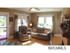 112 SPRING GARDEN AVE - Photo 12