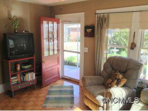 112 SPRING GARDEN AVE - Photo 16