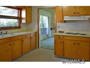 245 Chapel Drive - Photo 4
