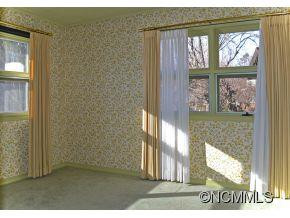 245 Chapel Drive - Photo 8