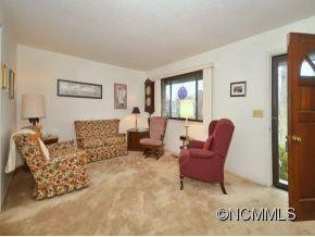 45 NORTH WESTVIEW COURT - Photo 2