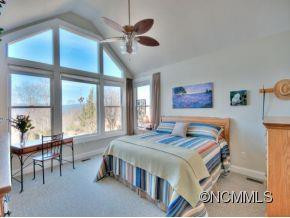 338 MOUNTAIN VALLEY DRIVE - Photo 9