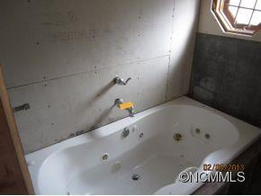 390 Old Leicester Rd - Photo 13