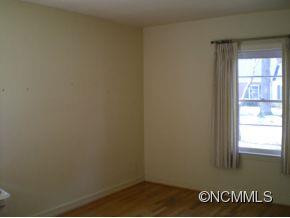 403 Maple Street - Photo 11