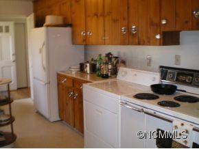 403 Maple Street - Photo 5