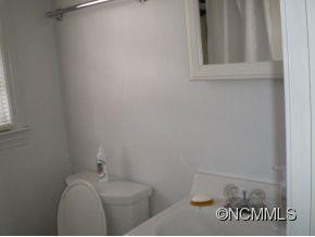 403 Maple Street - Photo 10