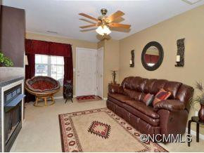 109 STAFFORD COURT - Photo 2