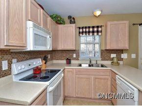 109 STAFFORD COURT - Photo 6