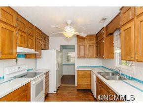 58 Spooks Branch Road - Photo 10
