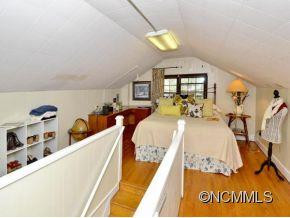 860 THORNTON PLACE - Photo 16