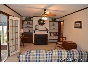 24 Camelot Dr - Photo 9