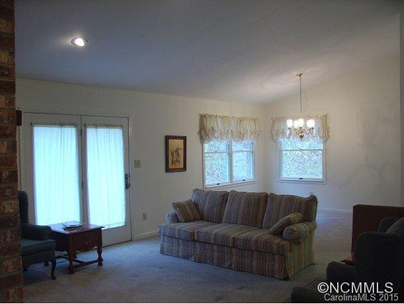 1335 Dolly Masters Road - Photo 3