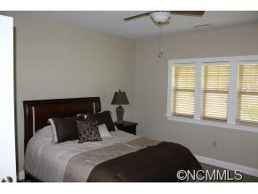 1650 Country Club Drive #C-101 - Photo 10