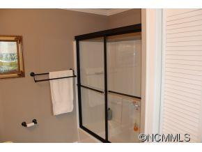 115 Short Street - Photo 12