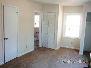 15 Old Heywood Road - Photo 4