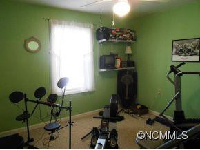 556 MILLS GAP ROAD - Photo 13