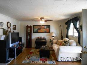 556 MILLS GAP ROAD - Photo 3