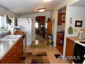 556 MILLS GAP ROAD - Photo 6