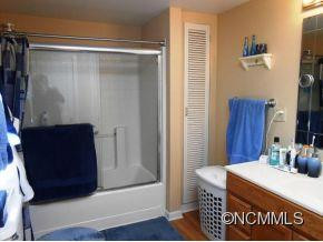 556 MILLS GAP ROAD - Photo 10