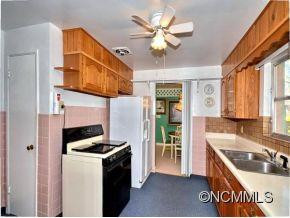 2022 EVERGREEN DRIVE - Photo 5