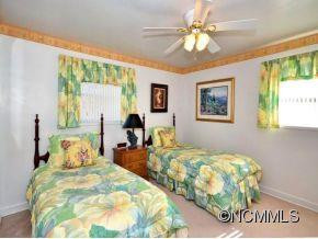 2022 EVERGREEN DRIVE - Photo 7