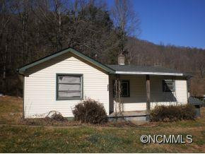 1503 Newfound Road - Photo 2