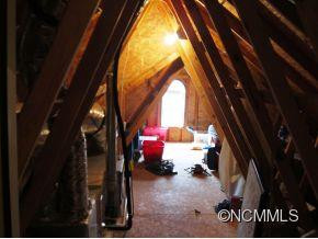 811 West Pointe Drive - Photo 14