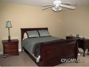 811 West Pointe Drive - Photo 8