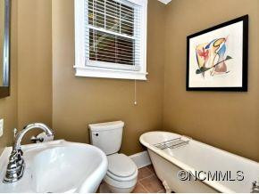 824 DALE STREET - Photo 13