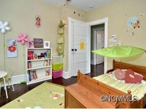 824 DALE STREET - Photo 21