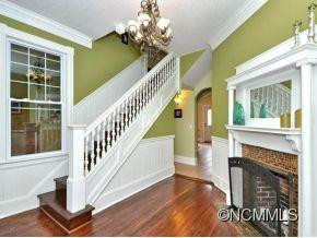 824 DALE STREET - Photo 4