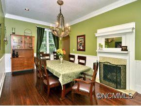 824 DALE STREET - Photo 6