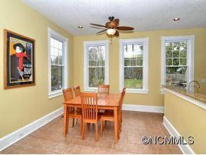 824 DALE STREET - Photo 9