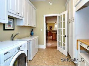 824 DALE STREET - Photo 10