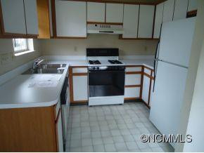 484 N Woodfield Court - Photo 4