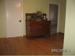 154 Upper Brush Creek Road - Photo 2