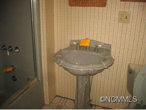 75 Woodland Dr - Photo 8