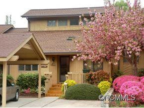 104 RED OAK DRIVE