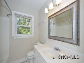 142 BEVERLY ROAD - Photo 10